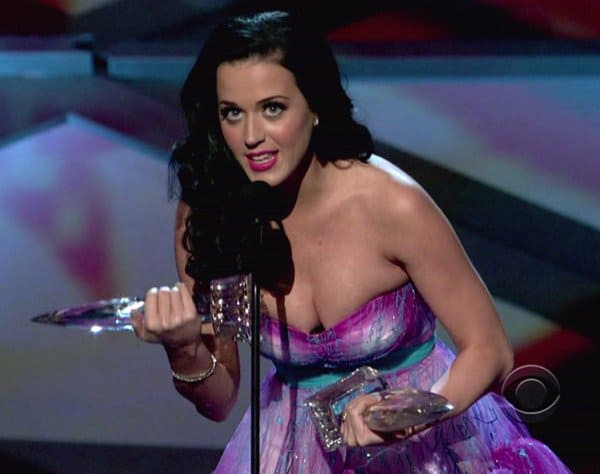 Katy Perry wears a Betsey Johnson ball gown at the 2011 People’s Choice Awards