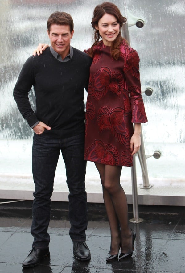 Olga Kurylenko and Tom Cruise, two classy stars at the Oblivion photocall