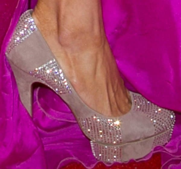 Paris Hilton showed off her feet in Charlotte Olympia shoes