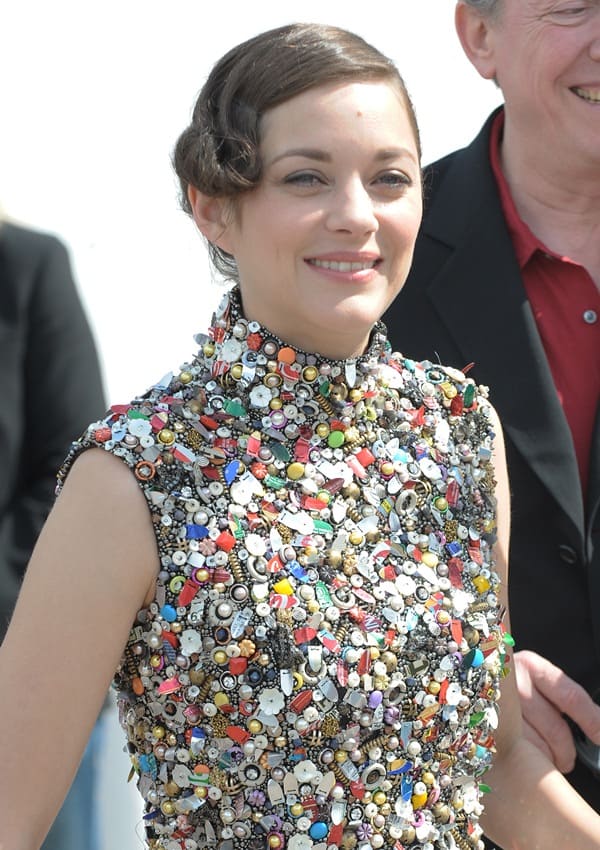 Marion Cotillard's pinned-up hairstyle