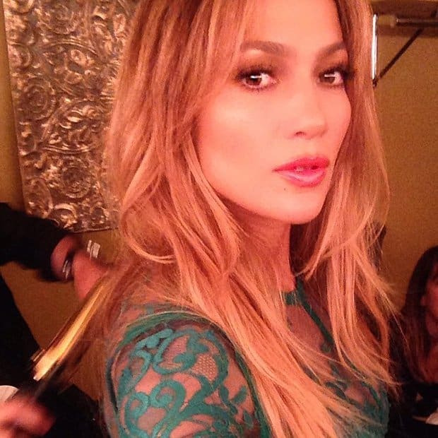 Jennifer Lopez in a green dress at the 2014 Teen Choice Awards