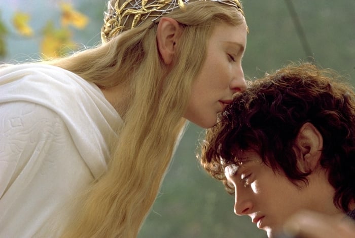 Cate Blanchett (as Galadriel), Elijah Wood (as Frodo Baggins) in Lord of the Rings