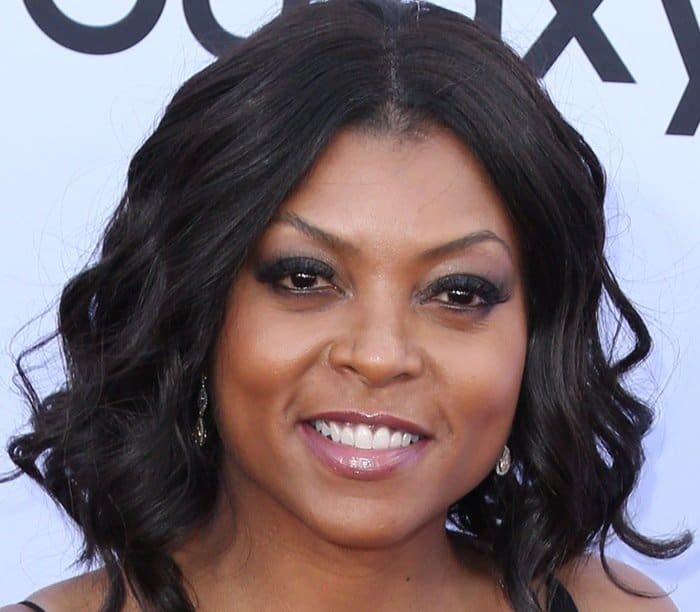 Taraji P. Henson's minimalist jewelry and soft, wavy hair perfectly complemented the dress at the 2015 Billboard Music Awards