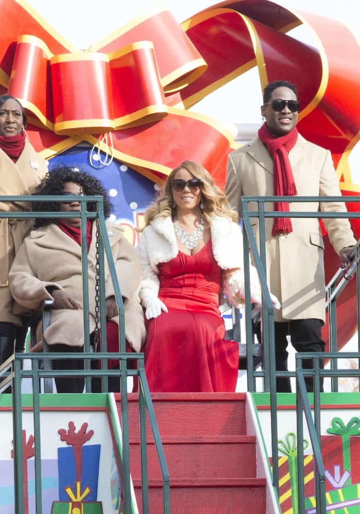 Mariah Carey in stunning red gown at the Macy's Thanksgiving Day Parade in New York on November 26, 2015