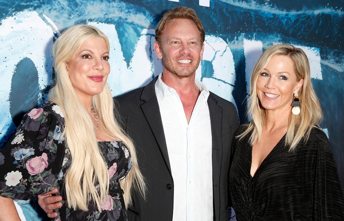 Jennie Garth and Tori Spelling share the same height of 5 feet 5 inches (165.1 cm), while Ian Ziering stands taller at 5 feet 11 inches (180.3 cm)