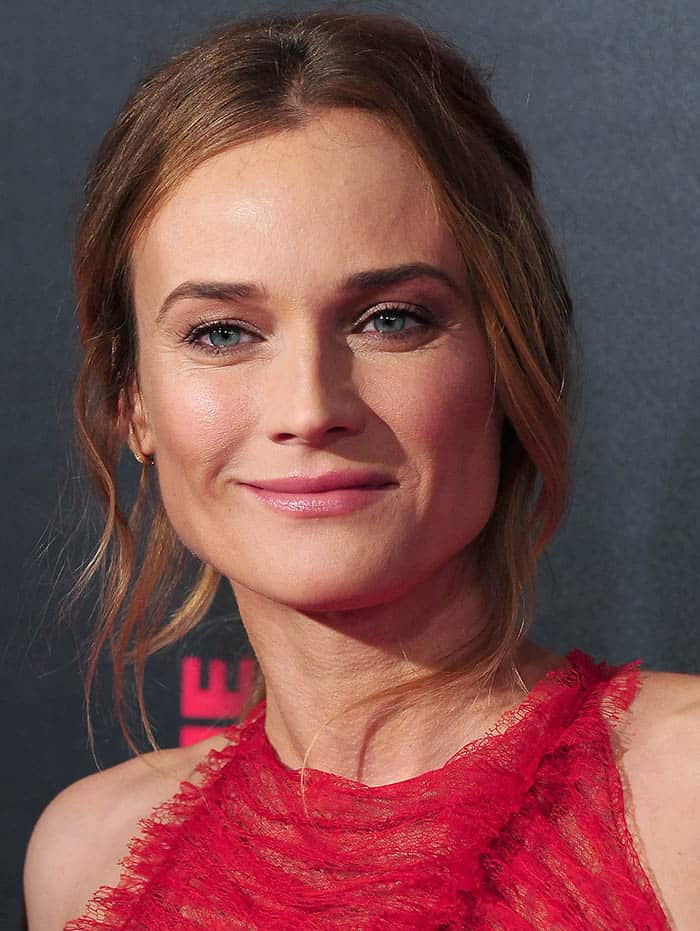 The shimmery nude smokey eye and the natural pink lip added an ethereal touch to Diane Kruger's appearance at the New York premiere of “The Infiltrator”