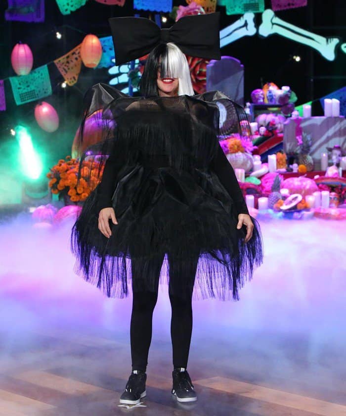 Ellen DeGeneres celebrated Halloween by dressing like Sia