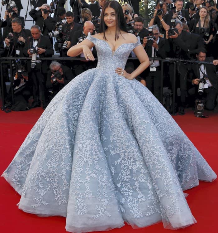 Aishwarya Rai Bachchan wearing a Michael Cinco fall 2017 couture gown at the 70th Cannes Film Festival "Okja" premiere