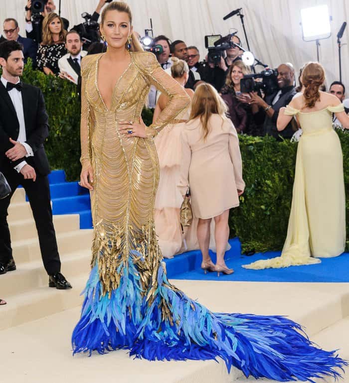 Blake Lively wearing a gilded Atelier Versace gown at the 2017 Met Gala